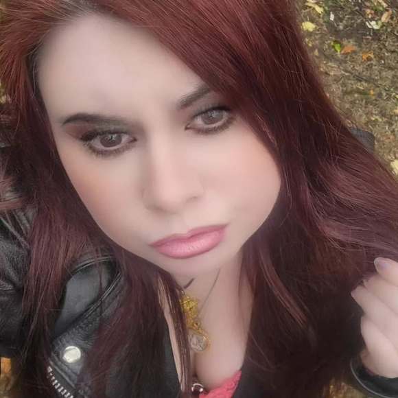 Meet your Posher, Tara - Picture 1 of 1